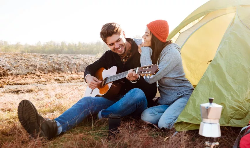 10 Romantic Camping Ideas for Couples